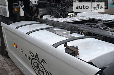 Тягач DAF XF 105 2011 в 
