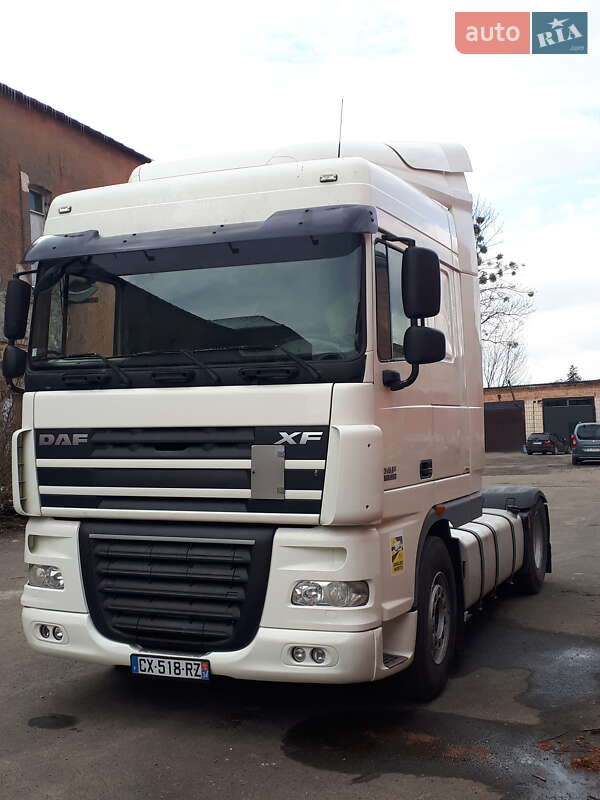 Тягач DAF XF 105 2013 в Дубно