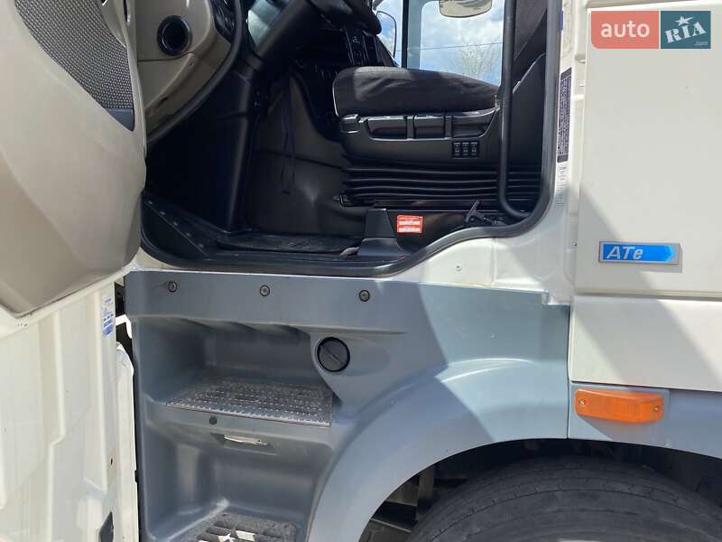 Тягач DAF XF 105 2013 в Ровно