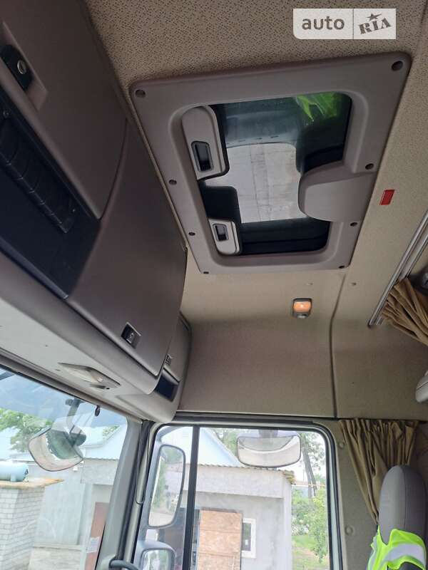 Тягач DAF XF 105 2013 в Днепре