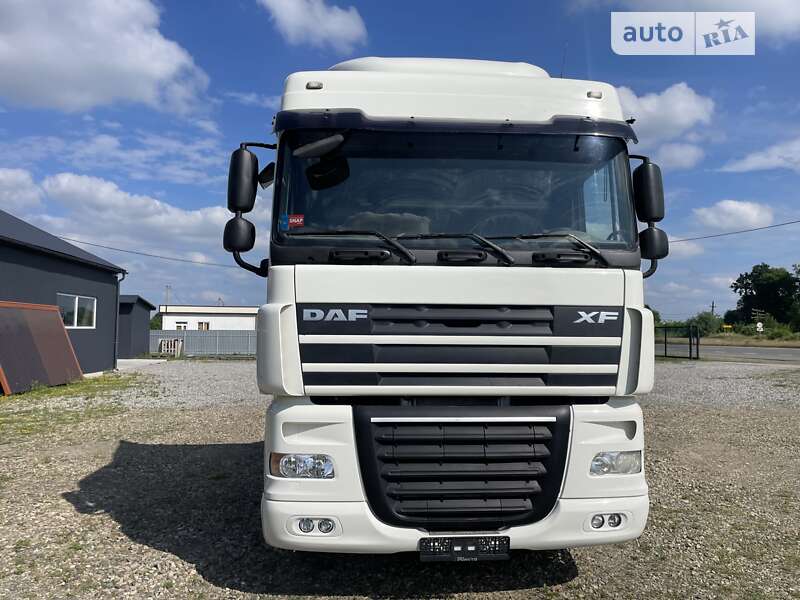 Тягач DAF XF 105 2011 в Черновцах