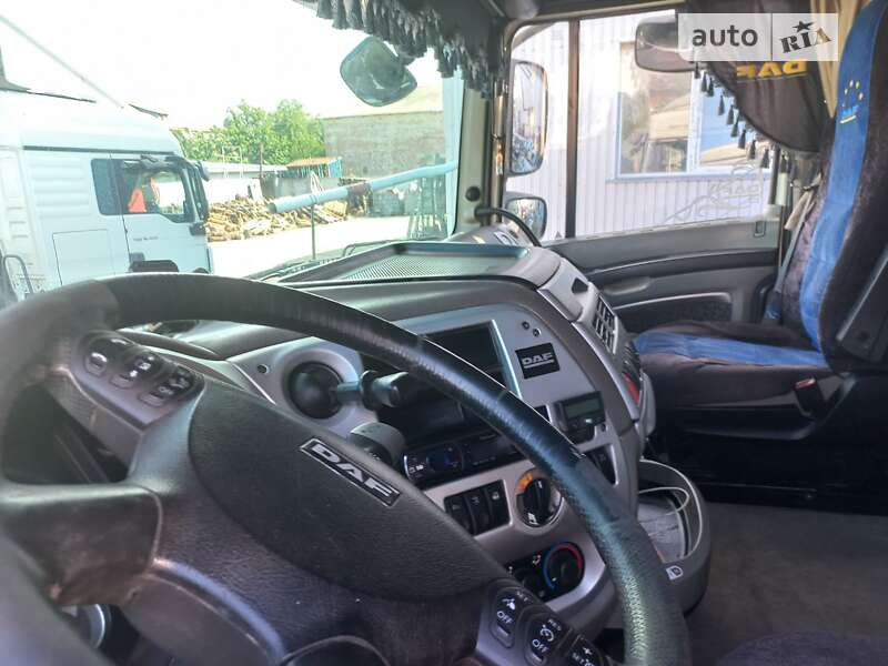 Тягач DAF XF 105 2010 в Ставищі