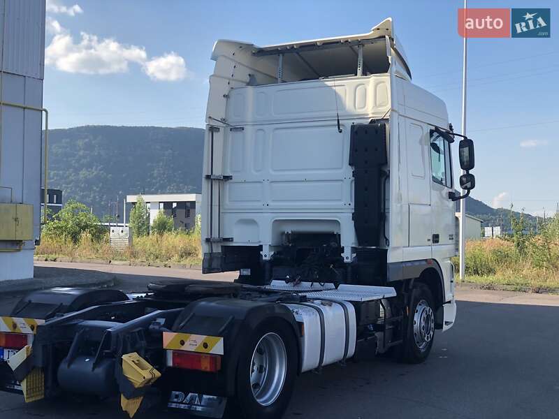 Тягач DAF XF 105 2010 в Хусті