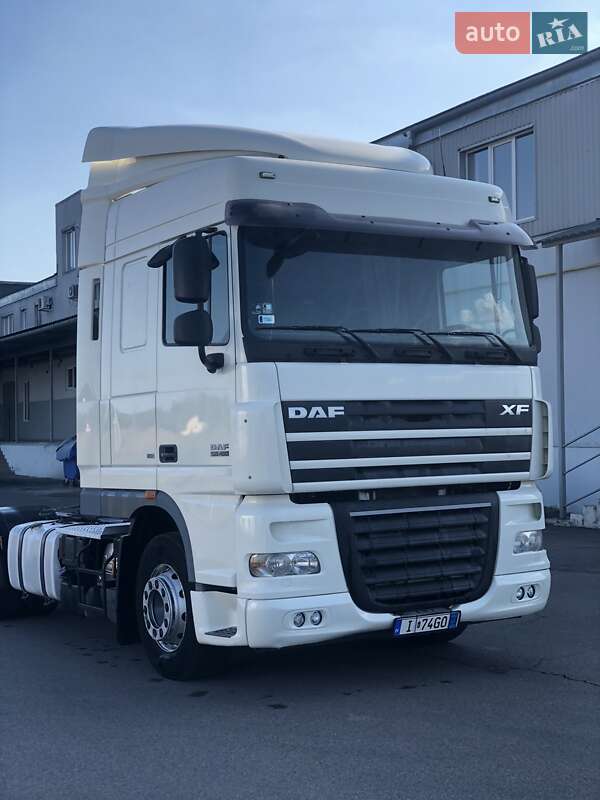 Тягач DAF XF 105 2010 в Хусті