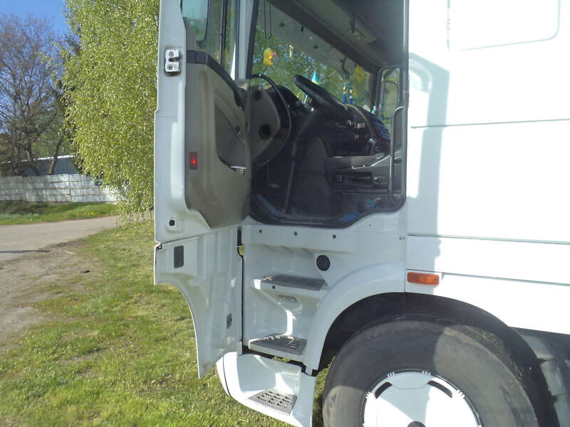Тягач DAF XF 105 2011 в Черкасах