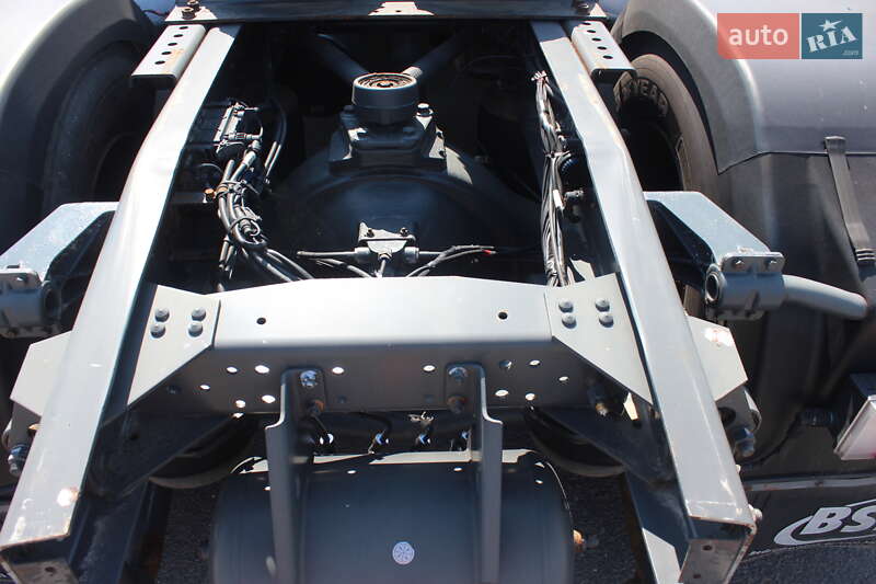 Тягач DAF XF 105 2011 в Хусте