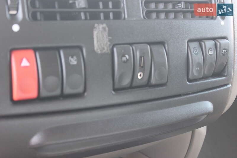 Тягач DAF XF 105 2011 в Хусте