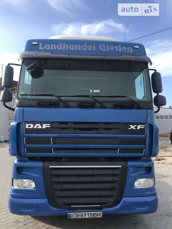 Тягач DAF XF 105 2010 в Чернигове