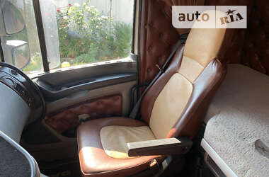 Тягач DAF XF 105 2010 в 