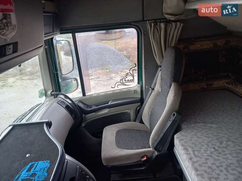 Тентований DAF XF 105 2007 в Білогір'ї