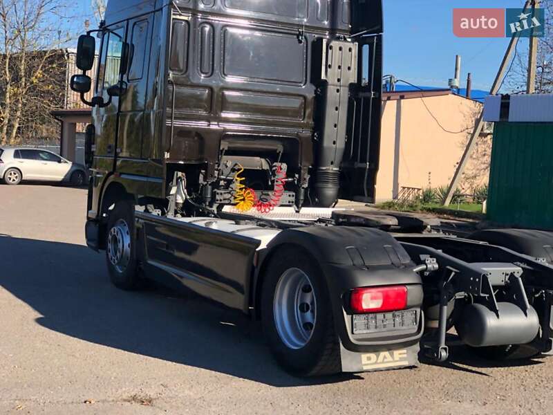 Тягач DAF XF 105 2012 в Ровно