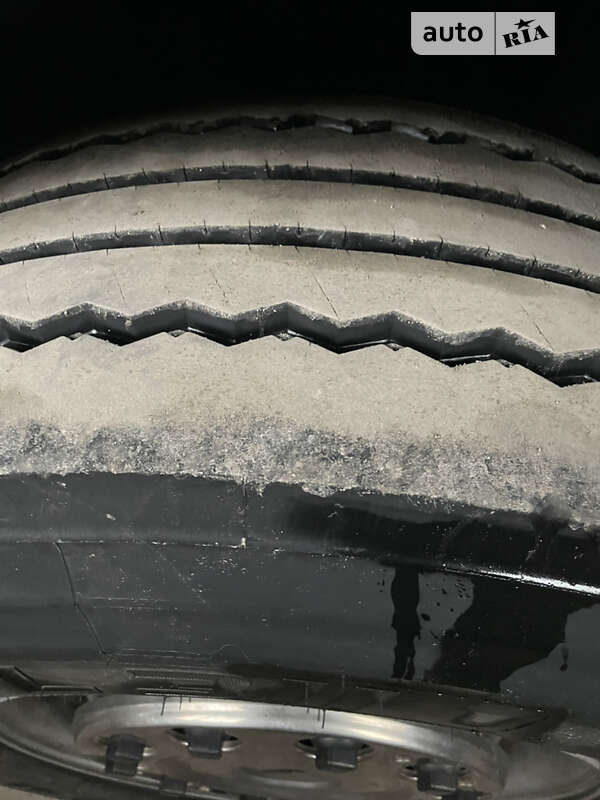 Тягач DAF XF 105 2009 в Запорожье