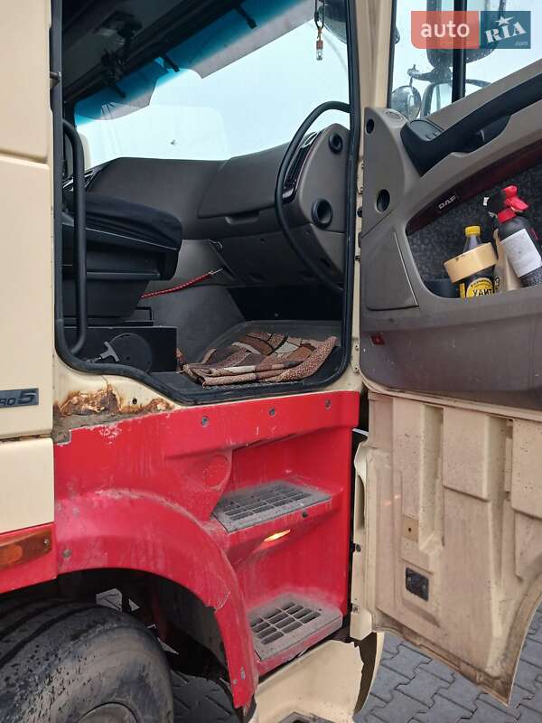 Тягач DAF XF 105 2006 в Львові