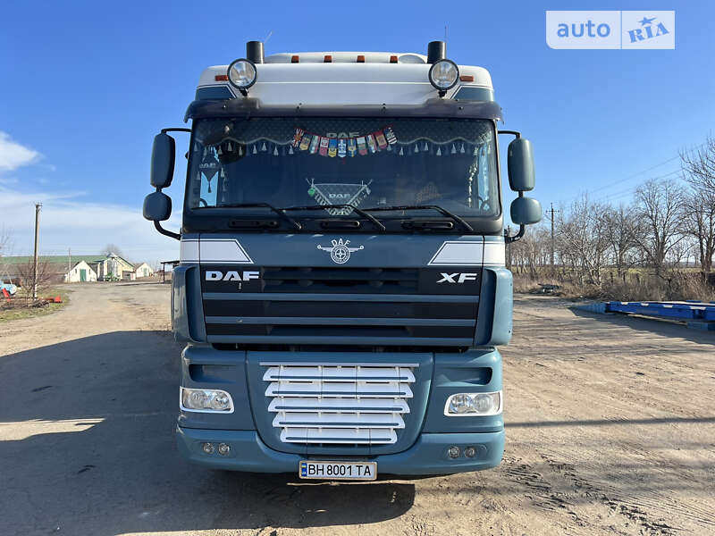 Тягач DAF XF 105 2012 в Саврани