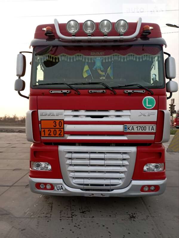 Тягач DAF XF 105 2008 в Броварах