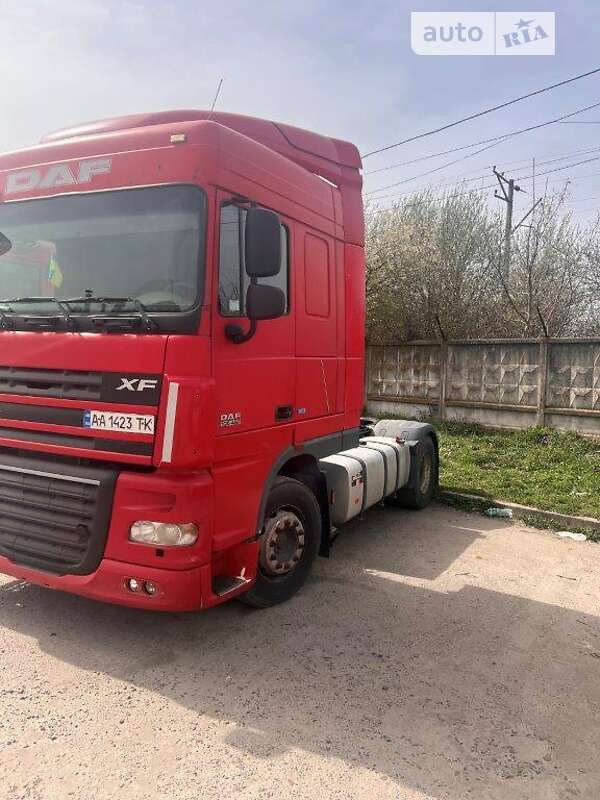 Тягач DAF XF 105 2013 в Львове
