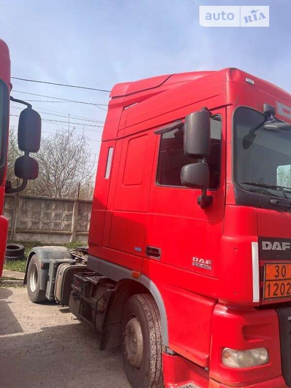 Тягач DAF XF 105 2013 в Львове