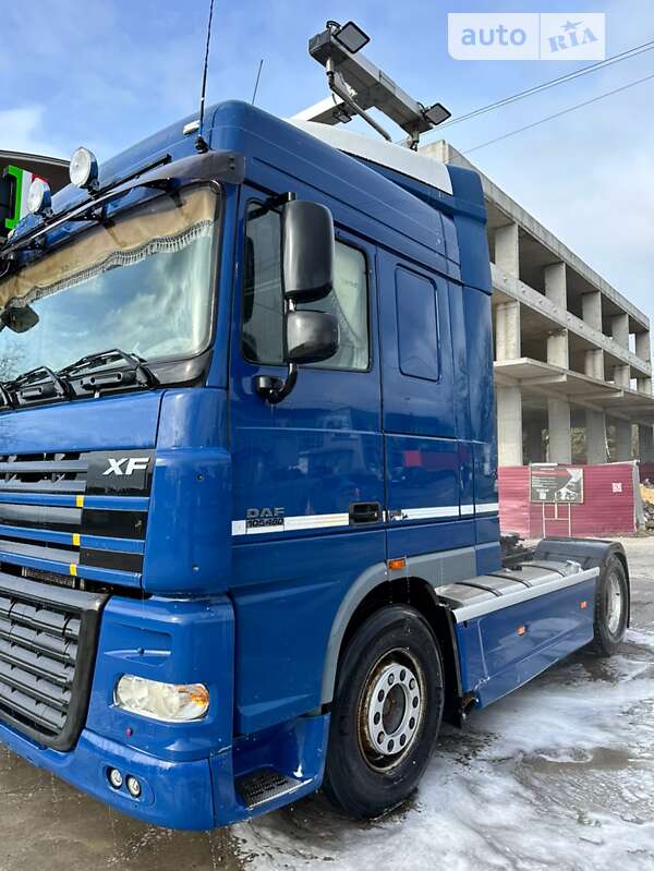 Тягач DAF XF 105 2006 в Тернополе