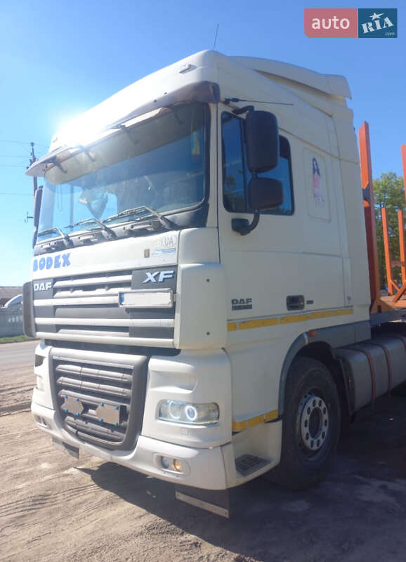 Тягач DAF XF 105 2007 в Малине