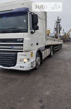 Тягач DAF XF 105 2011 в Золочеве