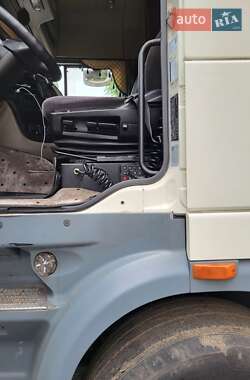 Тягач DAF XF 105 2011 в 