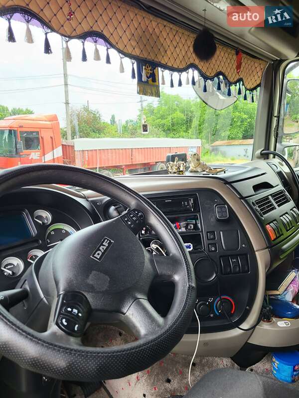 Тягач DAF XF 105 2011 в Одессе