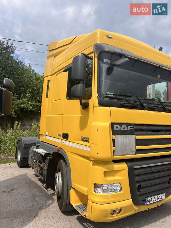 Тягач DAF XF 105 2013 в Львове