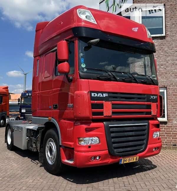 Тягач DAF XF 105 2013 в Запорожье