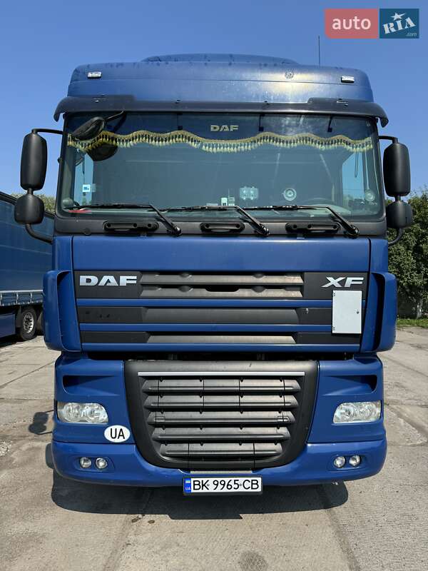 Тягач DAF XF 105 2014 в Ровно