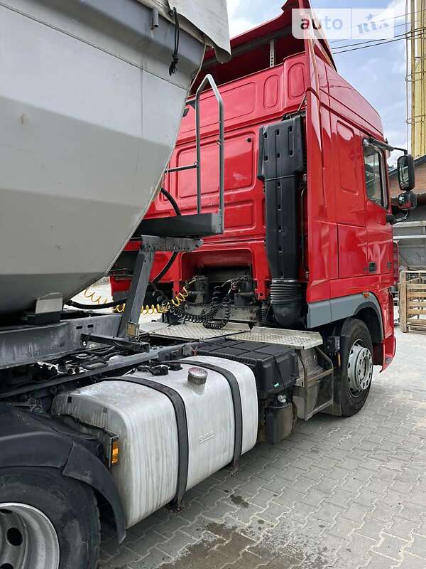 Тягач DAF XF 105 2008 в Чернівцях