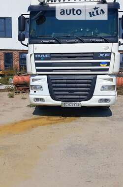 Тягач DAF XF 105 2009 в Львові