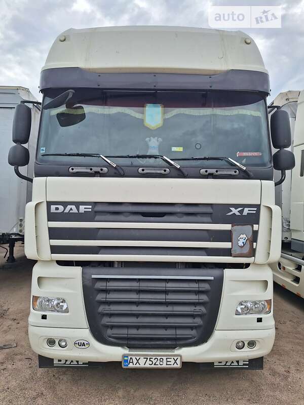 Тентований DAF XF 105 2008 в Харкові