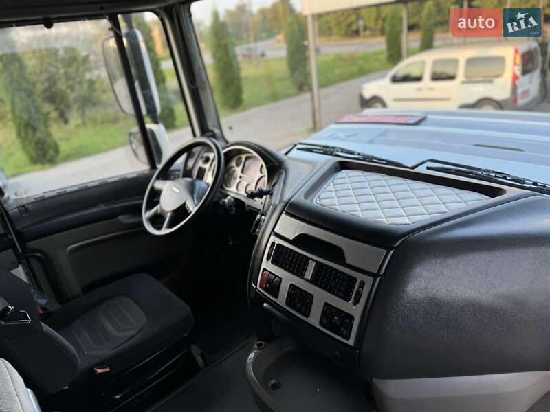 Тягач DAF XF 105 2013 в Дубні