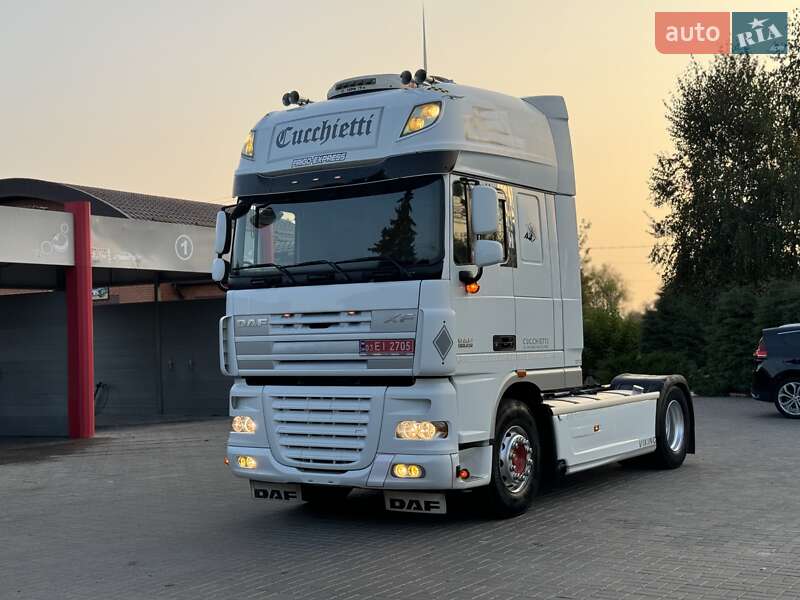 Тягач DAF XF 105 2013 в Дубні