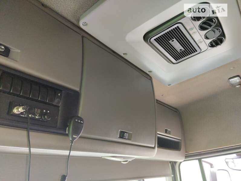 Тягач DAF XF 105 2011 в Яворове