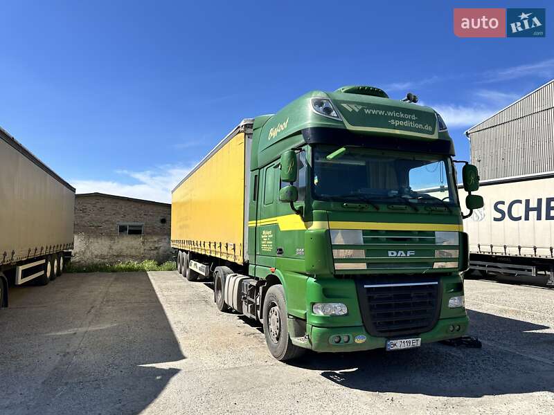 Тентованый DAF XF 105 2011 в 