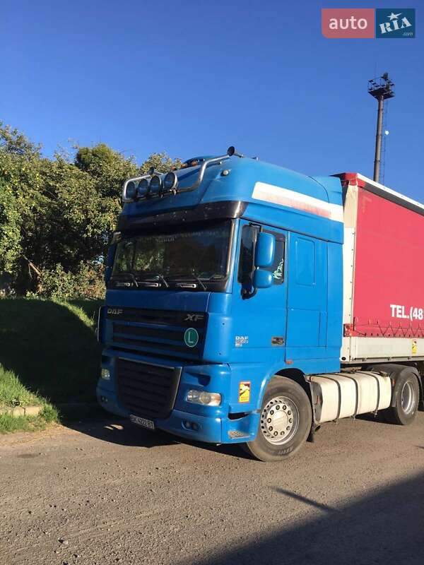 Тягач DAF XF 105 2008 в Ровно