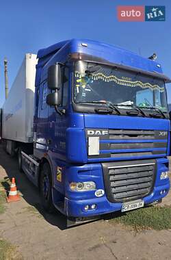Тягач DAF XF 105 2011 в 