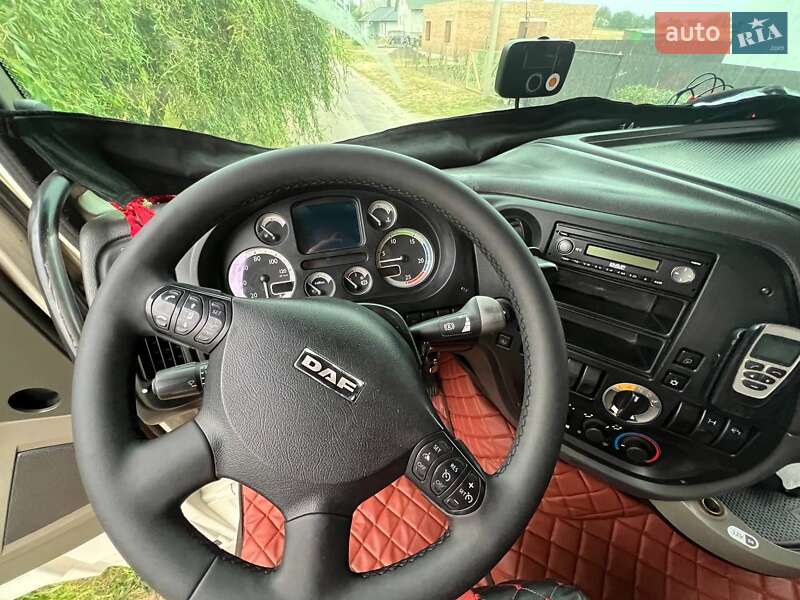 Тягач DAF XF 105 2011 в Луцке