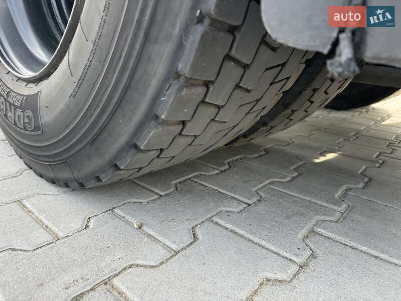 Тягач DAF XF 105 2012 в Чернівцях