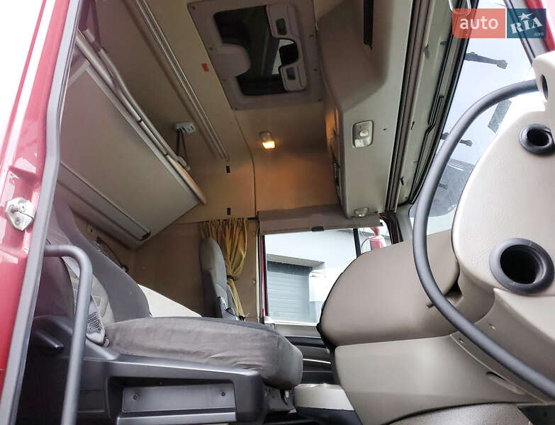 Тягач DAF XF 105 2012 в Ровно