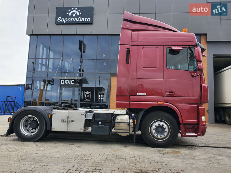 Тягач DAF XF 105 2012 в Ровно