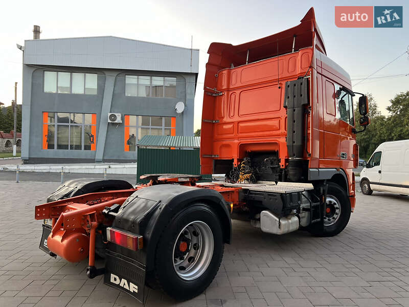 Тягач DAF XF 105 2007 в Ровно