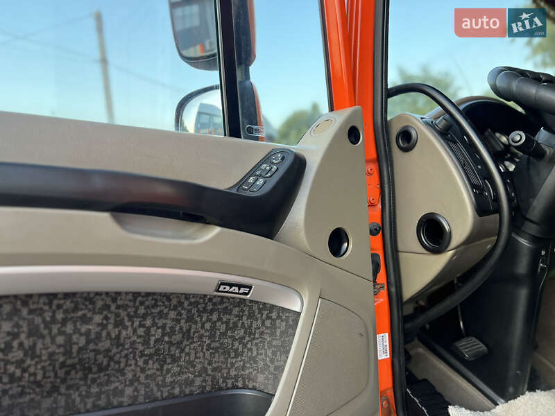 Тягач DAF XF 105 2007 в Ровно