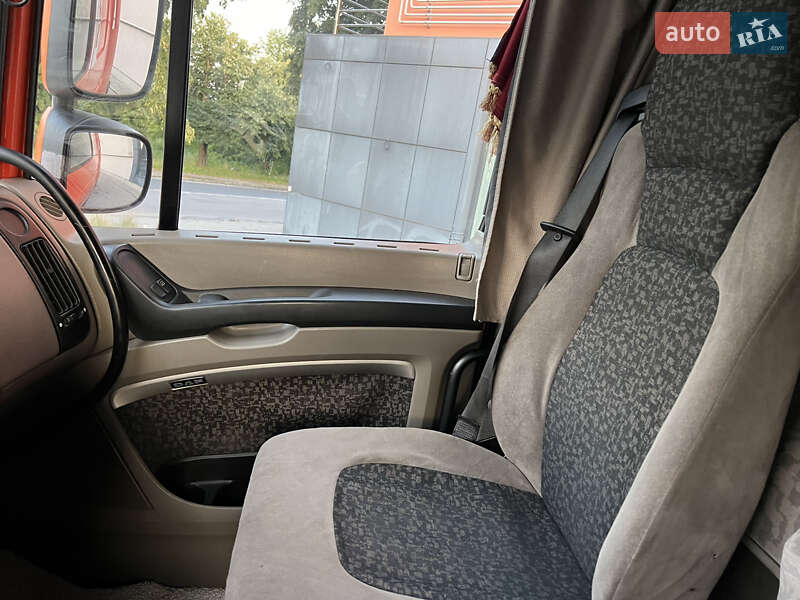 Тягач DAF XF 105 2007 в Ровно