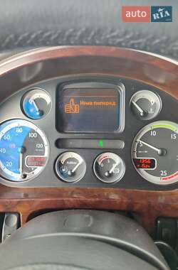 Тягач DAF XF 105 2010 в 