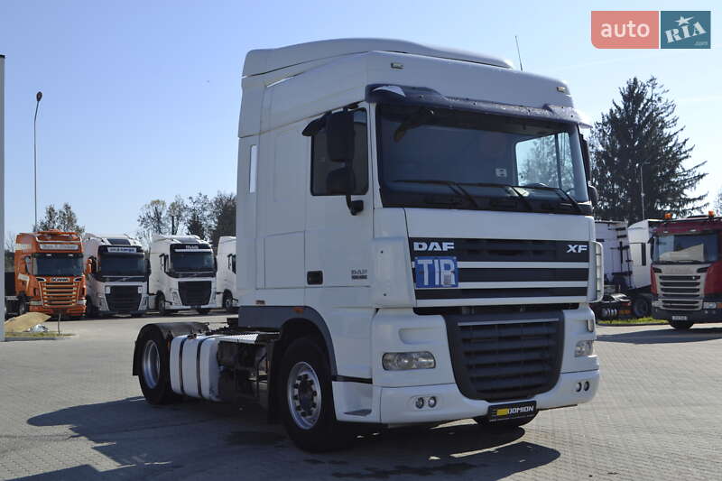 Тягач DAF XF 105 2012 в Хусте