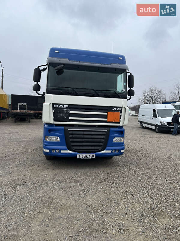 Тягач DAF XF 105 2013 в Чернівцях