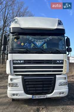 Тягач DAF XF 105 2009 в Киеве