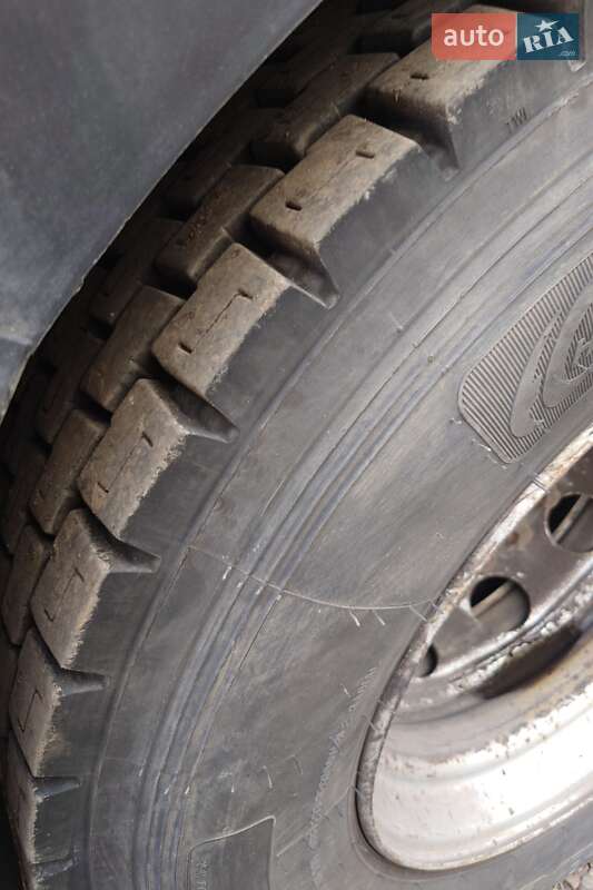 Тягач DAF XF 105 2010 в Черновцах